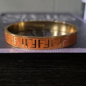 Fashio Fendi Bangle